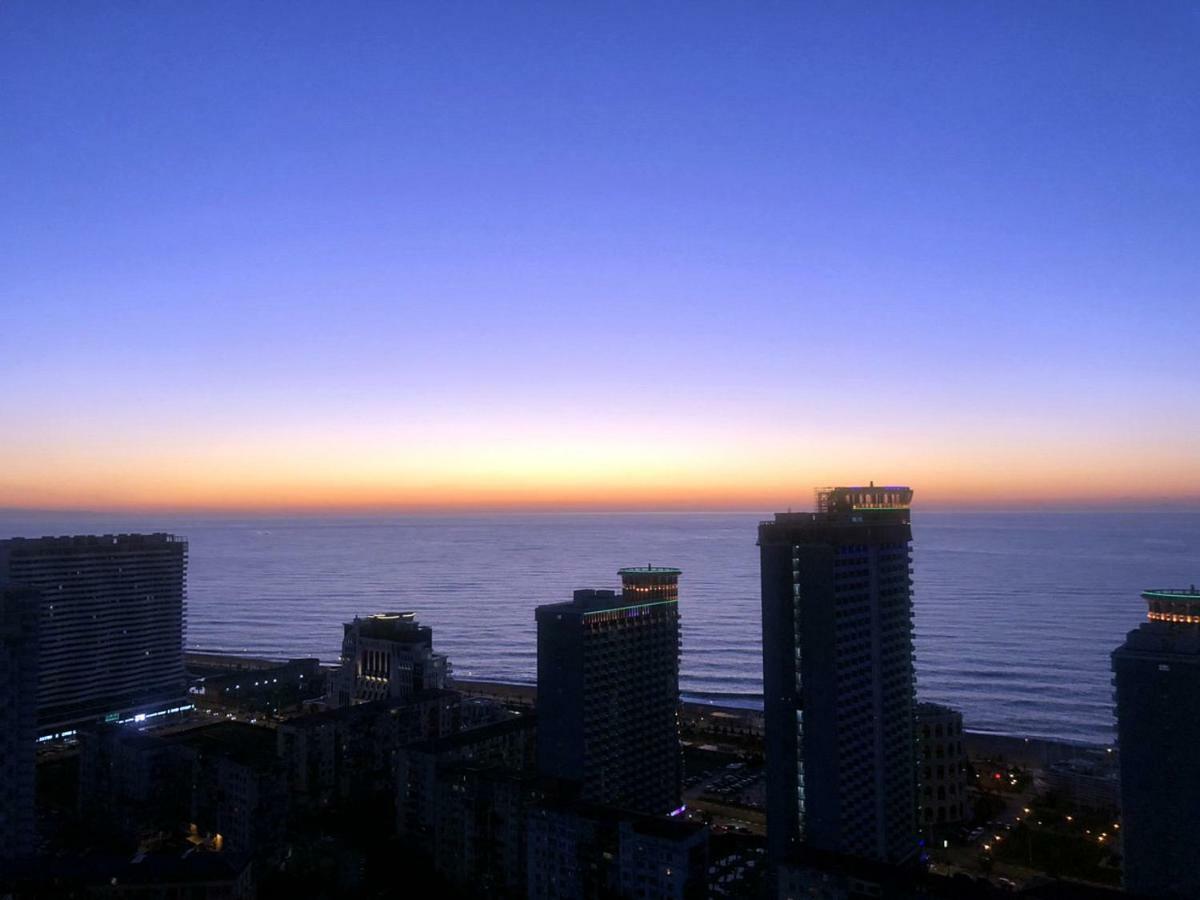 Pirosmani Mini Hotel Batum Dış mekan fotoğraf